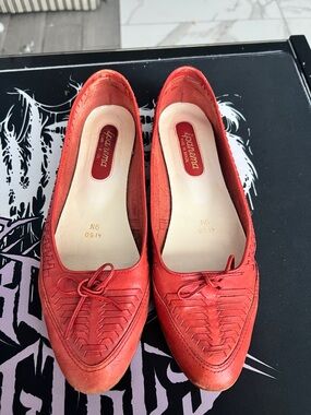 Ipanema Red Pointed Woven Leather Flats with Bow